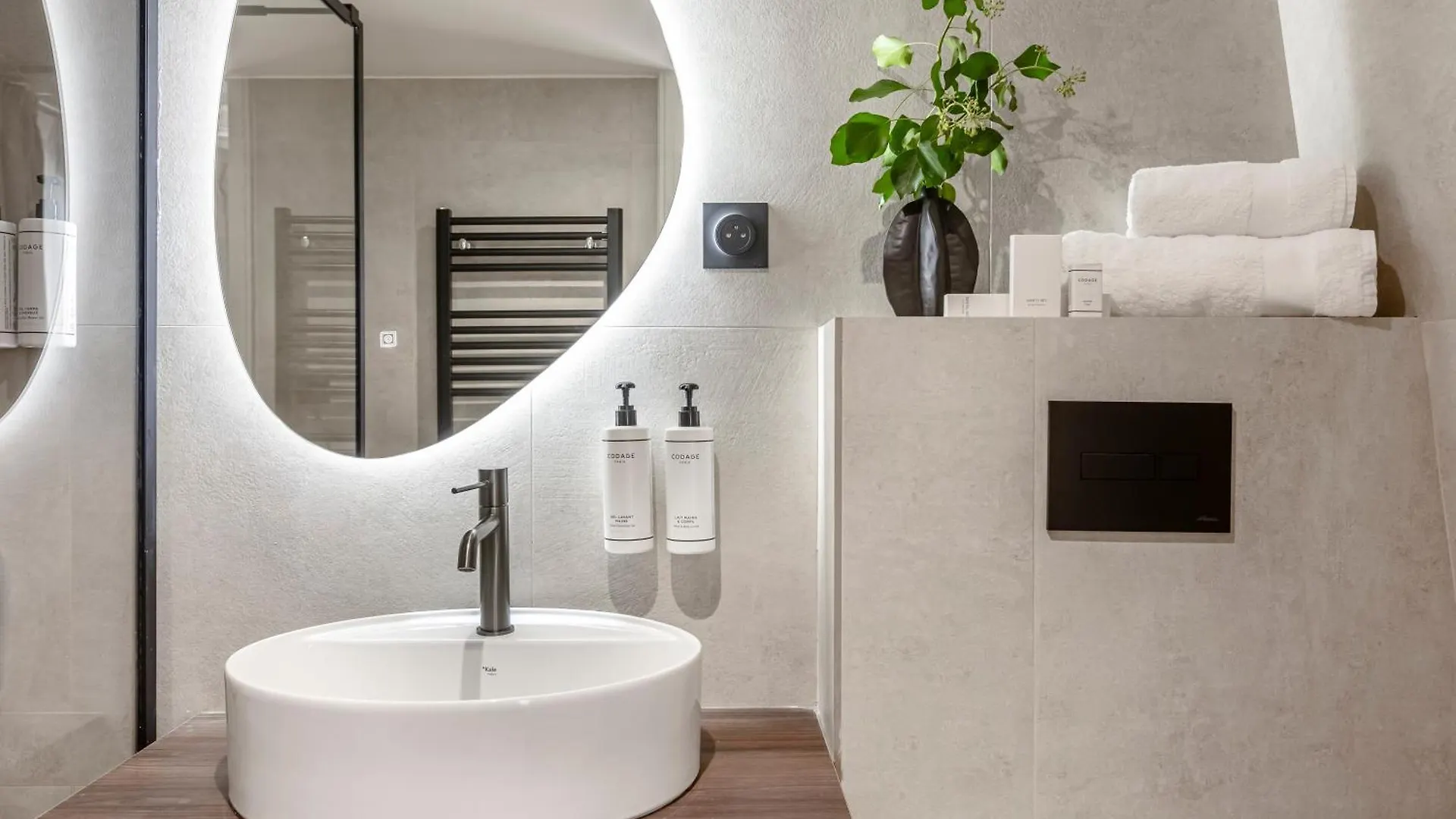 Le Madame By Sweett Hotel Paris 4*,  France