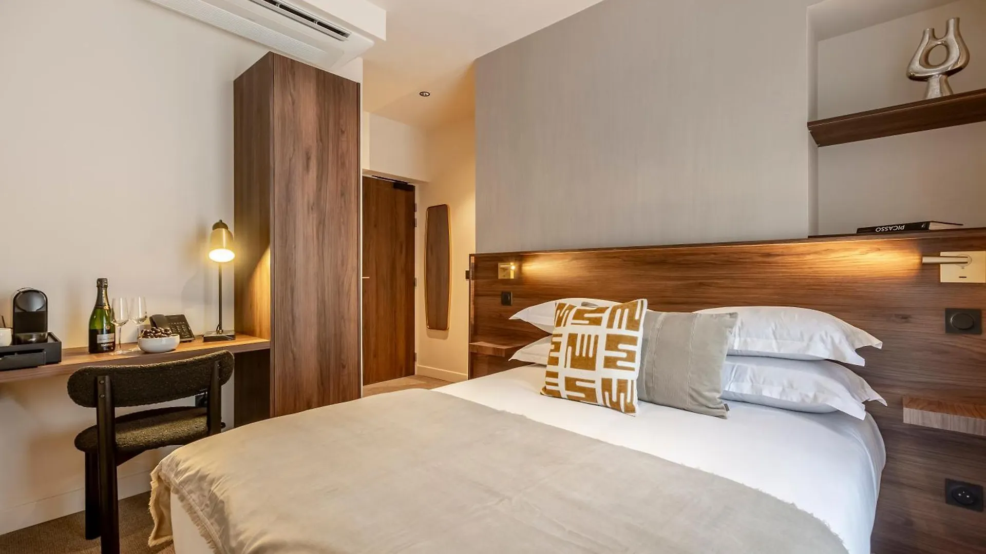 Le Madame By Sweett Hotel Paris 4*,